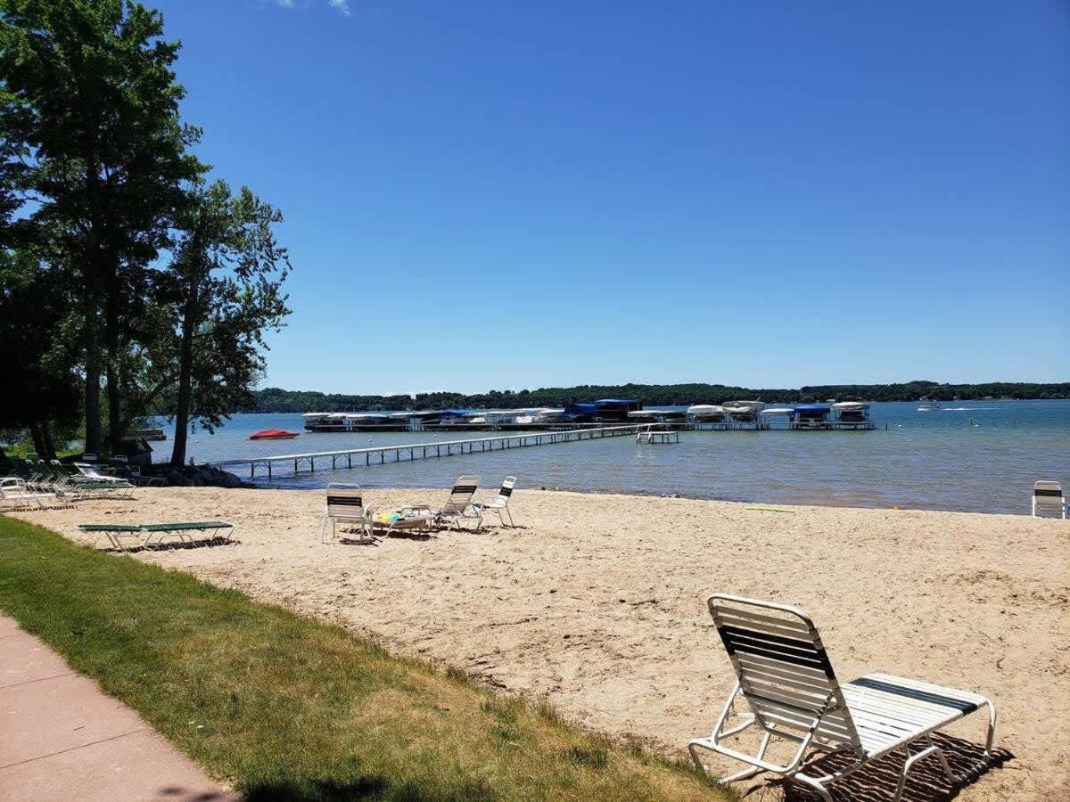 Top Floor Luxury, Sauna, Private Pool, Lake Bellaire Beach, 5 Beds, 4 Full Bath Екстер'єр фото
