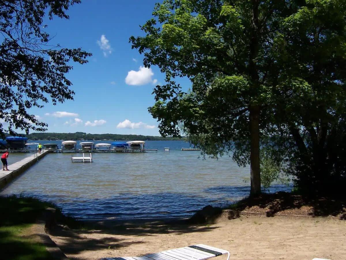 Top Floor Luxury, Sauna, Private Pool, Lake Bellaire Beach, 5 Beds, 4 Full Bath Екстер'єр фото